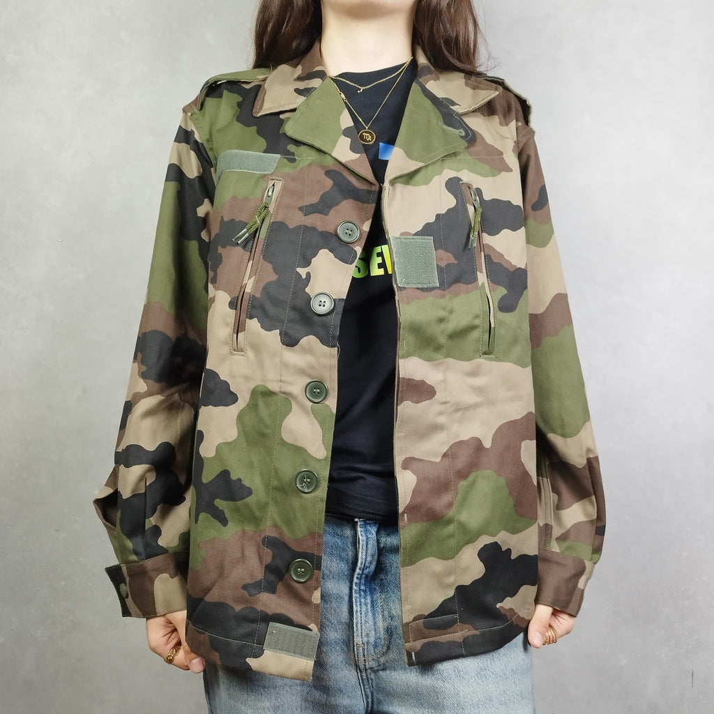Veste camouflage - Création unique - No War Nowhere taille L Neuve