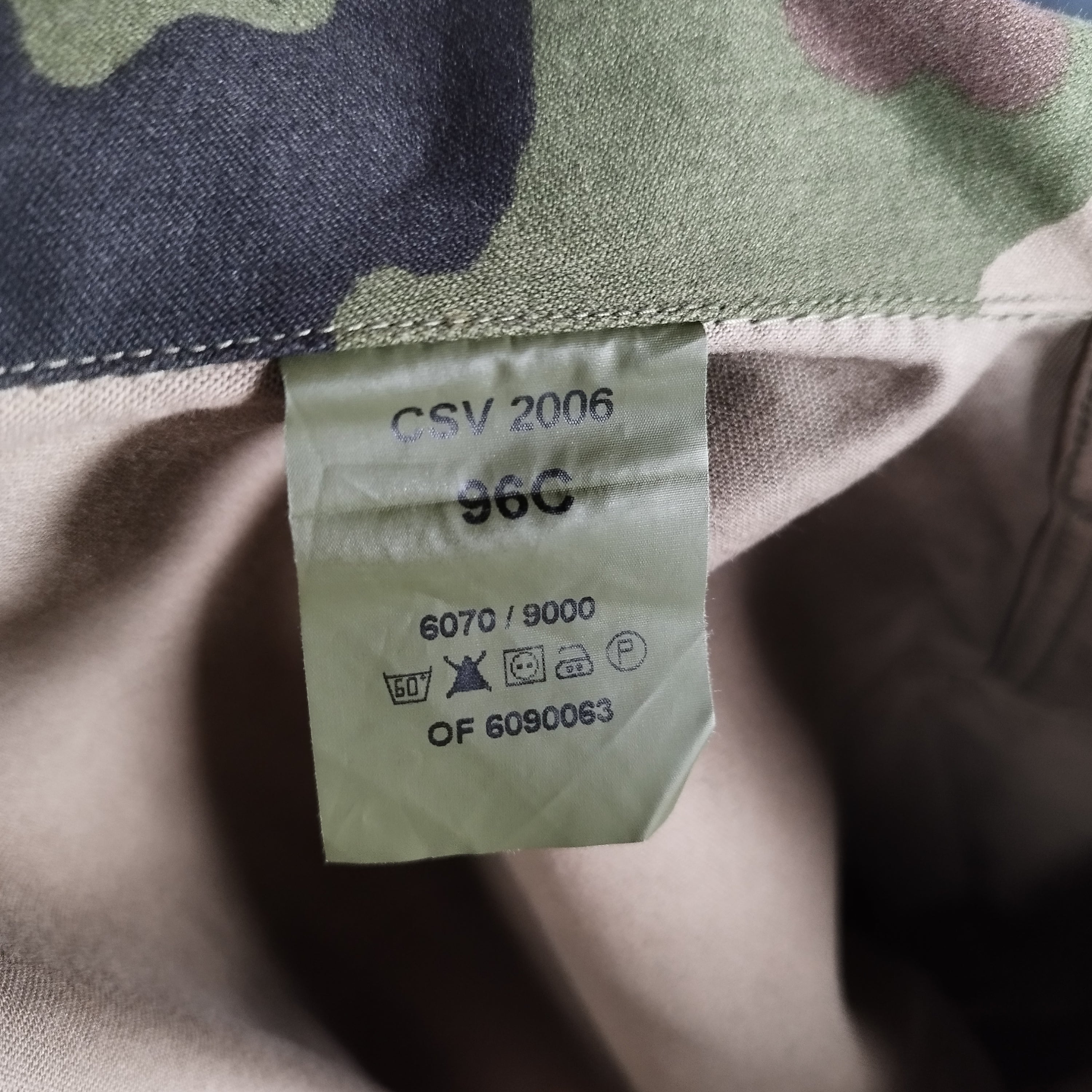 Veste camouflage - Création unique - No War Nowhere taille L Neuve